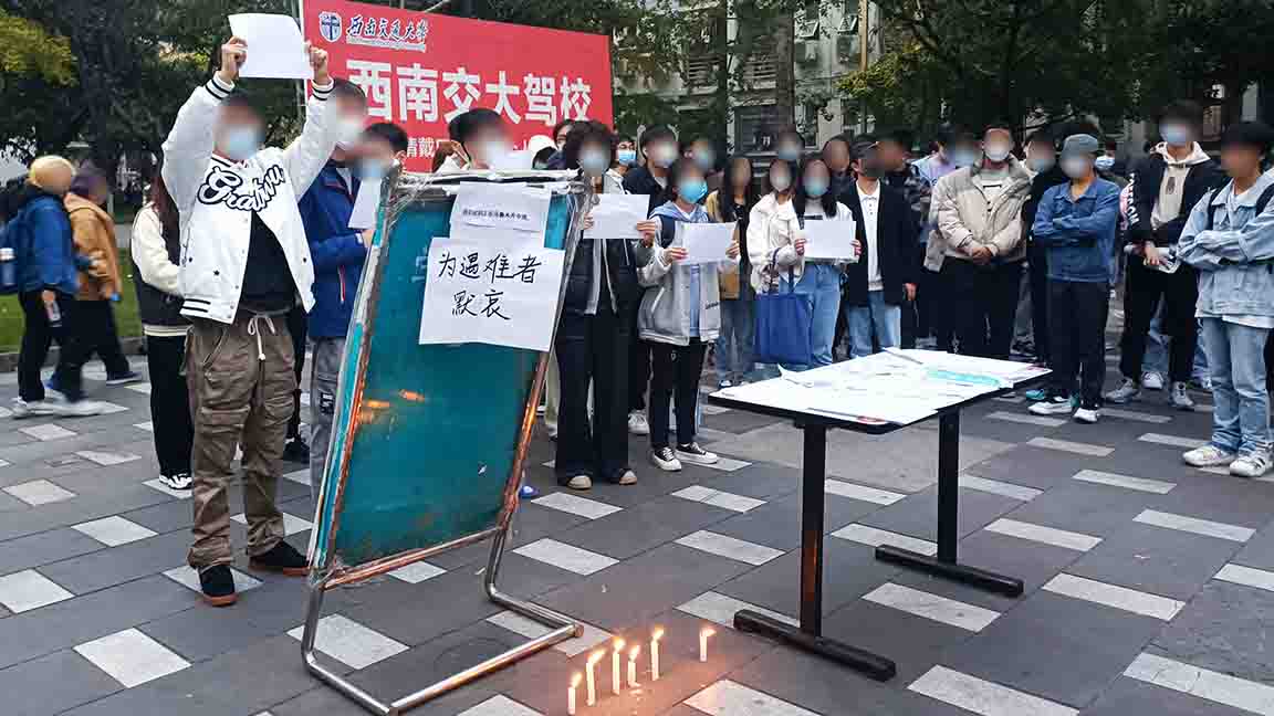 What Does It Mean to Stand in Solidarity With People Who May Want You Dead? Popula